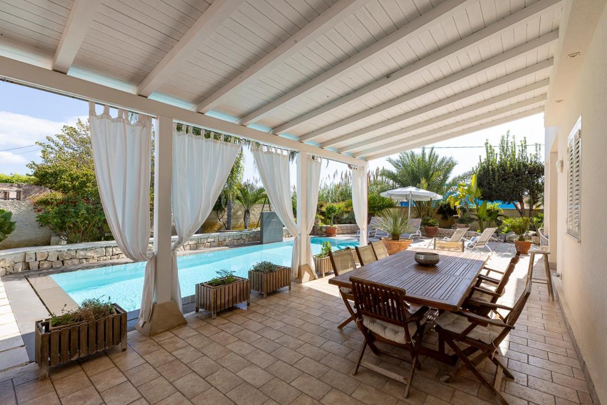 Villa Zamia Con Piscina Santa Maria Del Focallo Ngoại thất bức ảnh